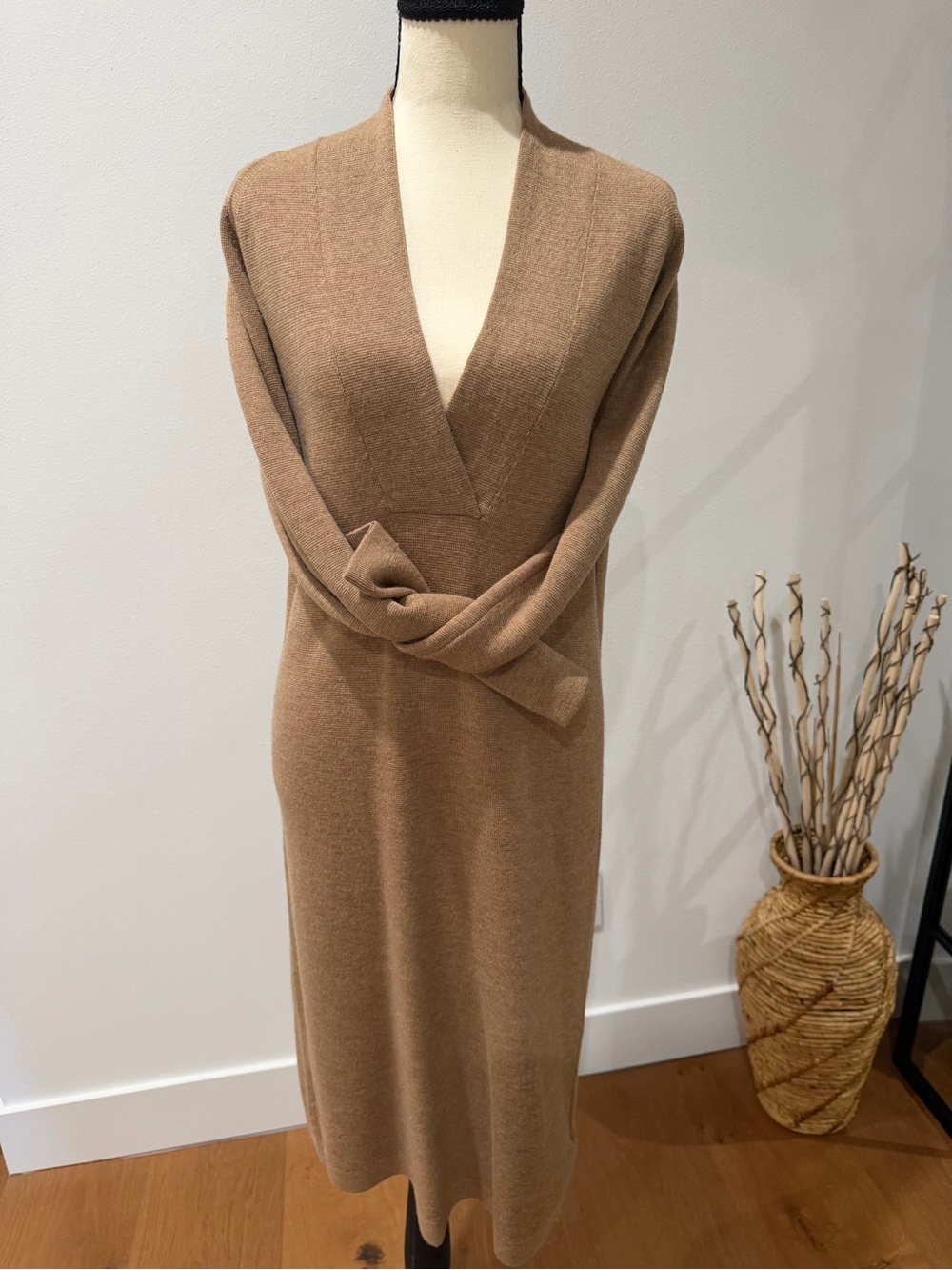 Club Monaco Camel Brown V-Neck Midi Knit Dress